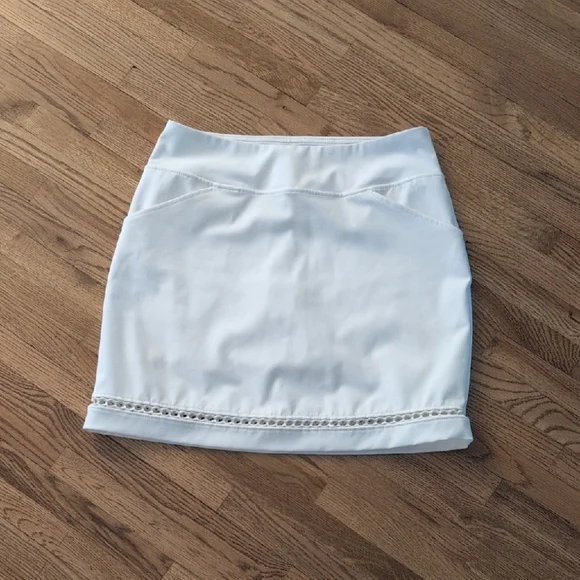 Lilly Pulitzer UPF 50+ Luxletic Monica Skort. - Picture 1 of 12